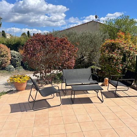 Studio Charmant Avec Terrasse Lançon-Provence Extérieur photo