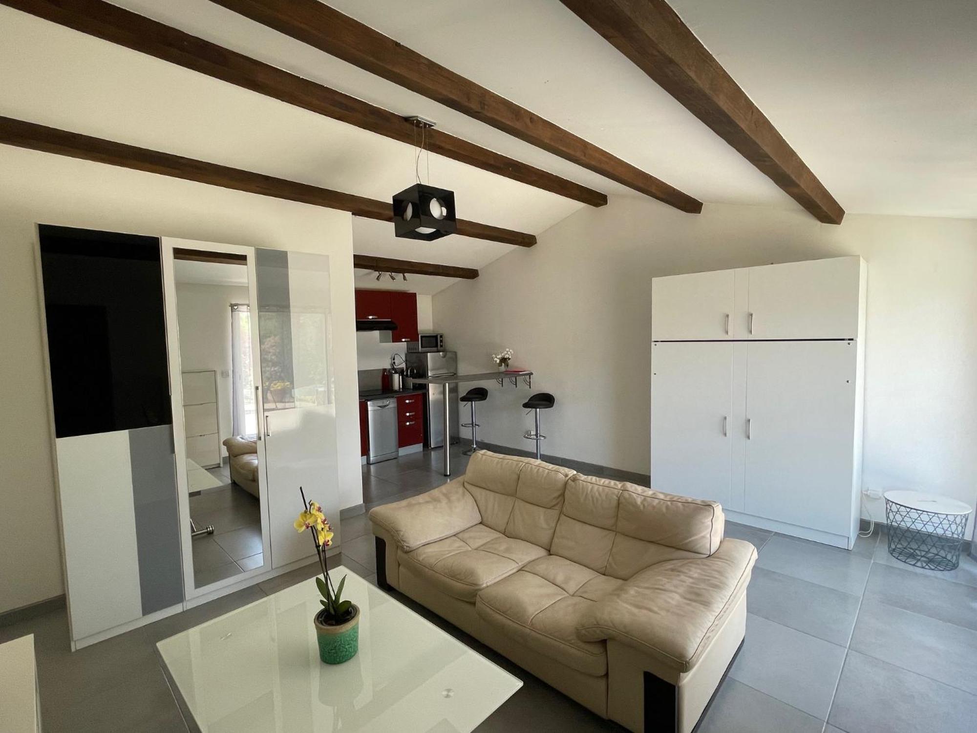 Studio Charmant Avec Terrasse Lançon-Provence Extérieur photo