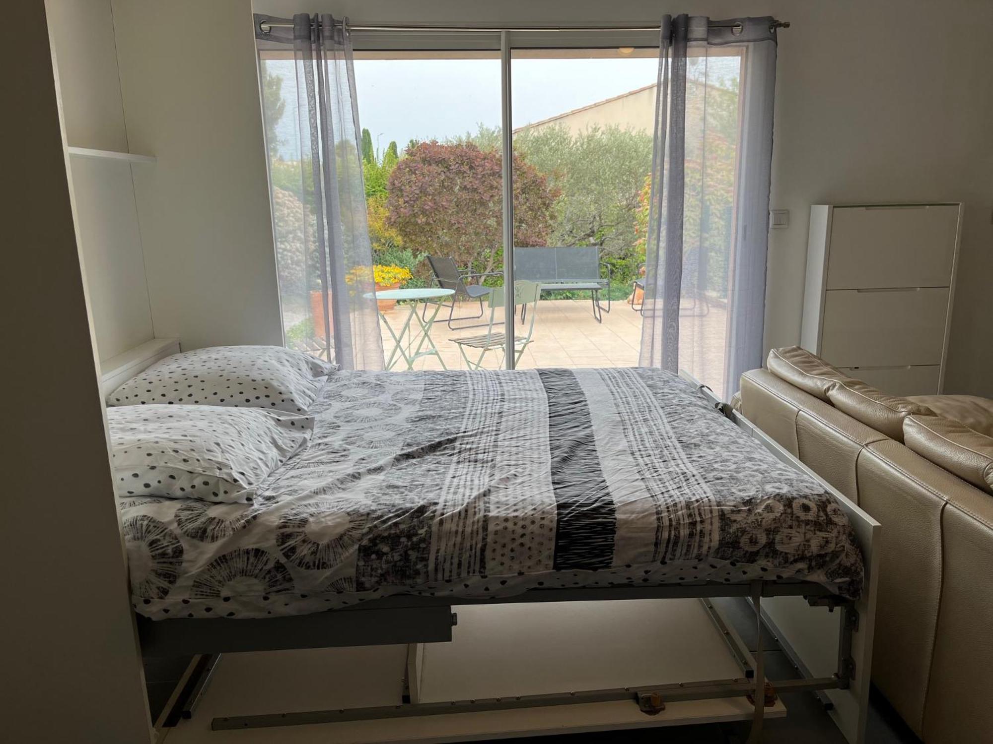 Studio Charmant Avec Terrasse Lançon-Provence Extérieur photo
